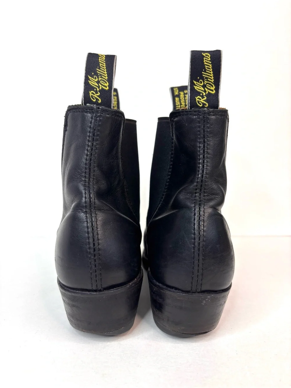 R.M. Williams australian crafted
